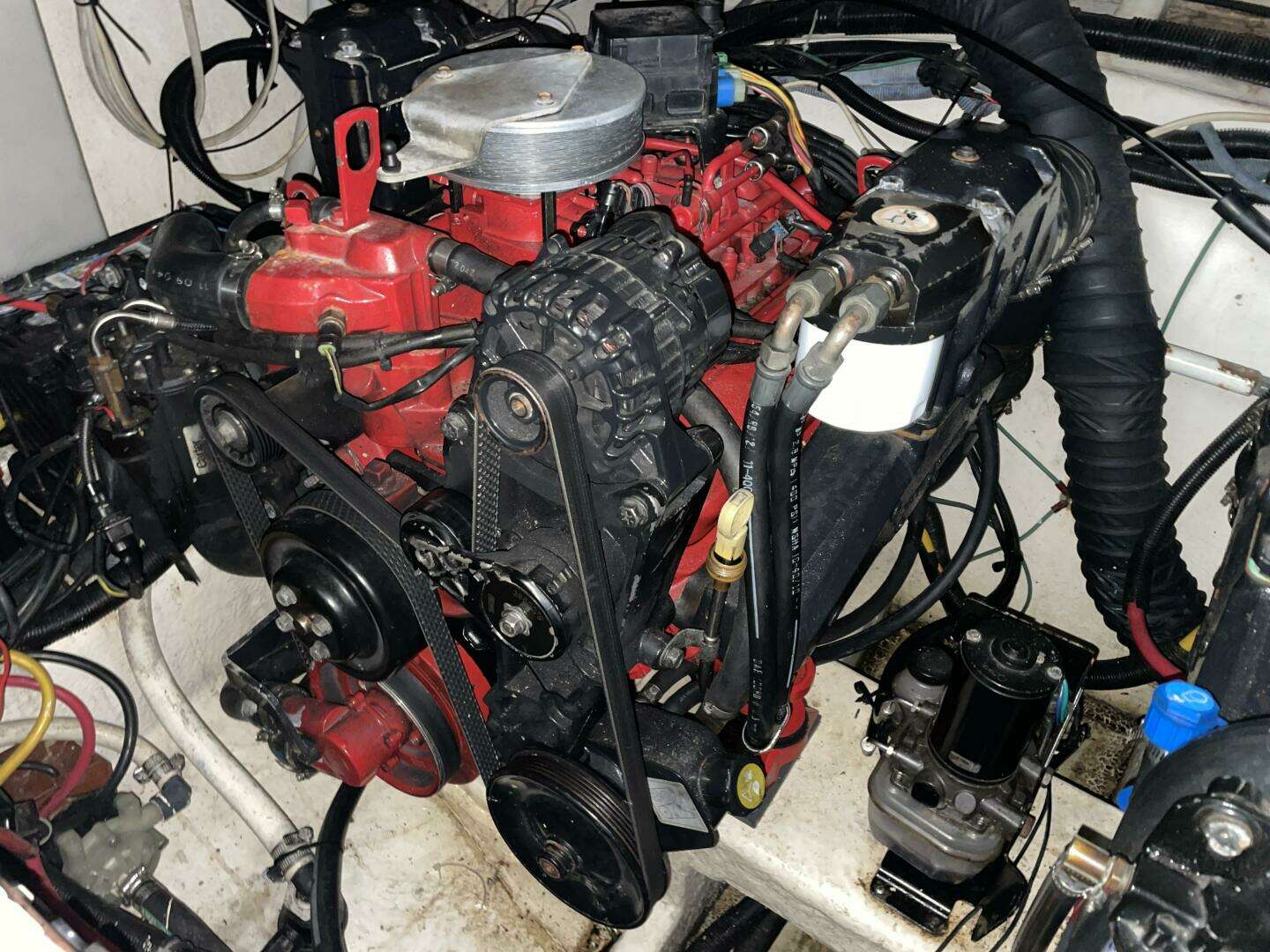 2005 Monterey 322 Cruiser - Image 39