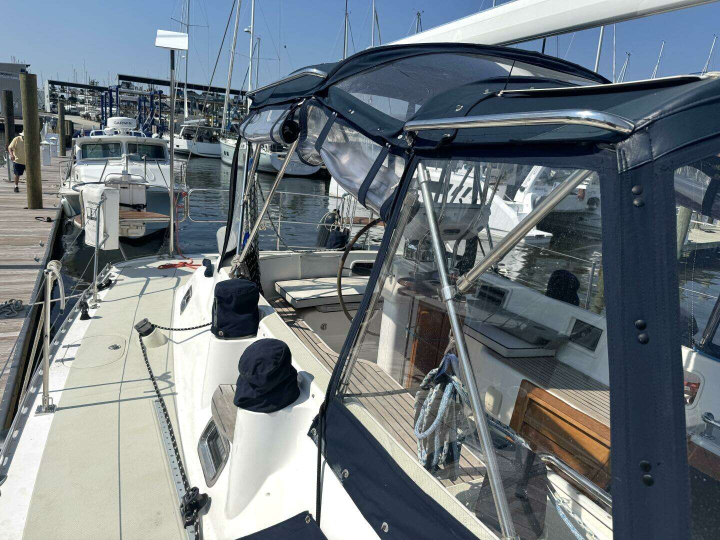 2002 Hylas 46 - Image 12