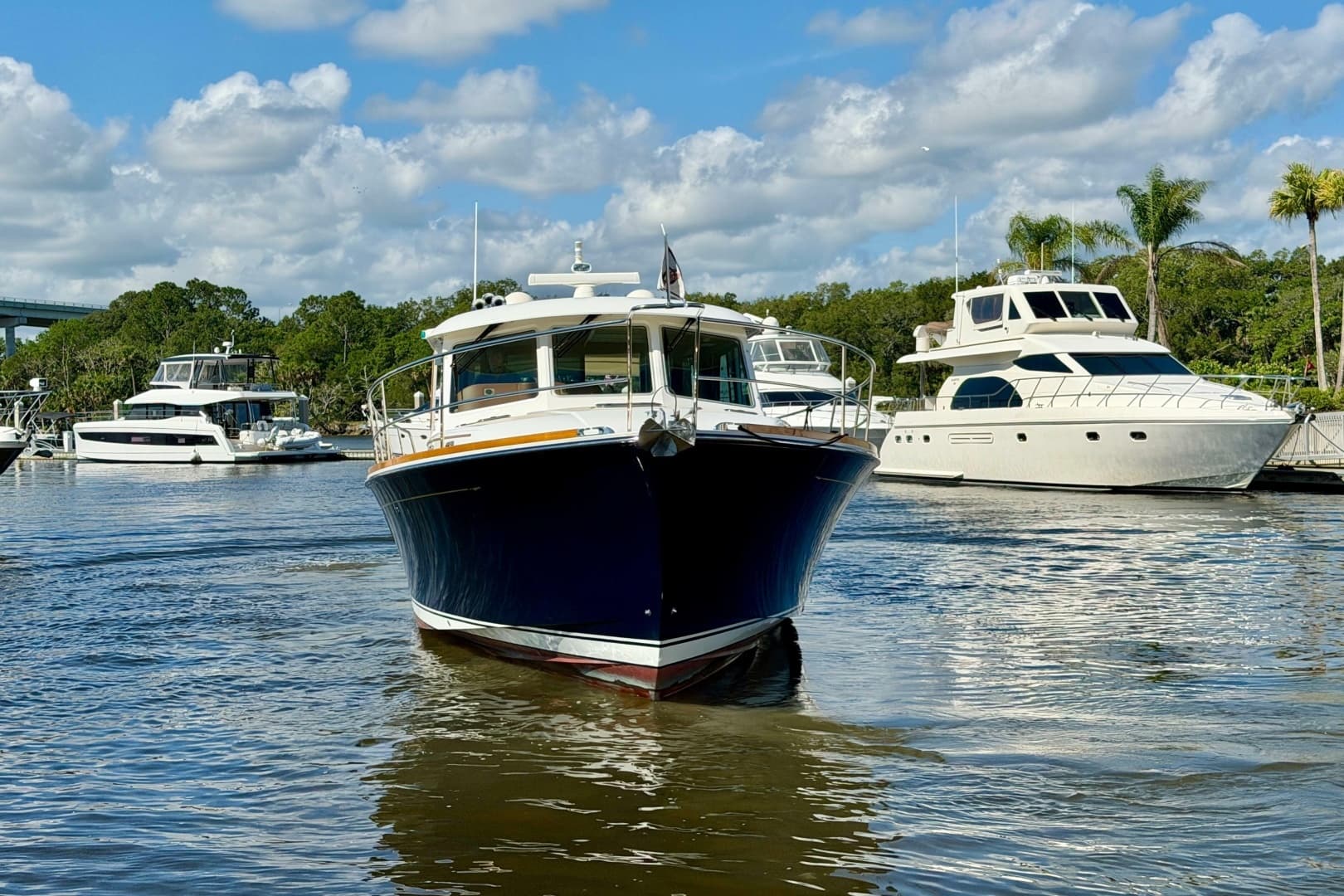 2016 Sabre 48 Salon Express - Image 5
