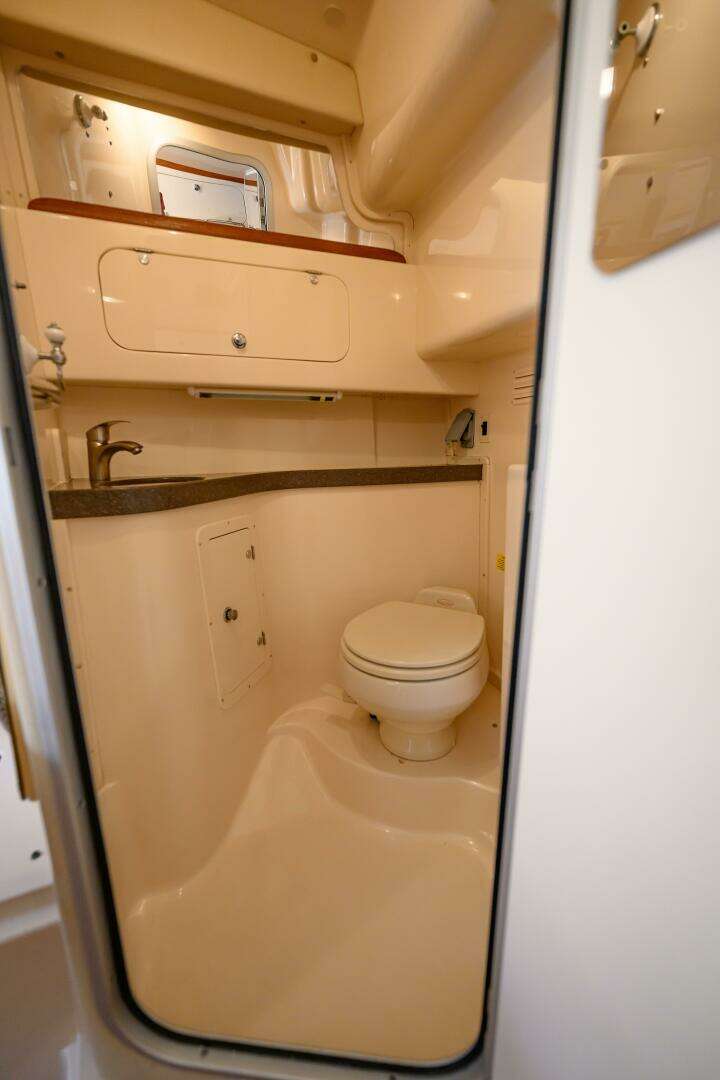 2003 Grady-White 330 Express - Image 22