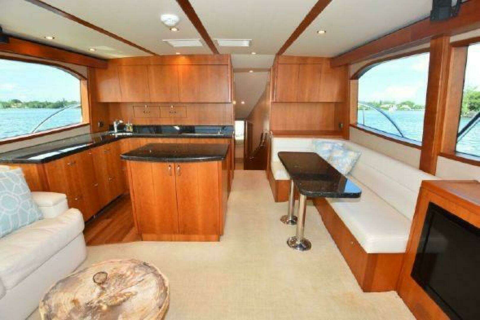 2013 Hatteras GT54 - Image 16