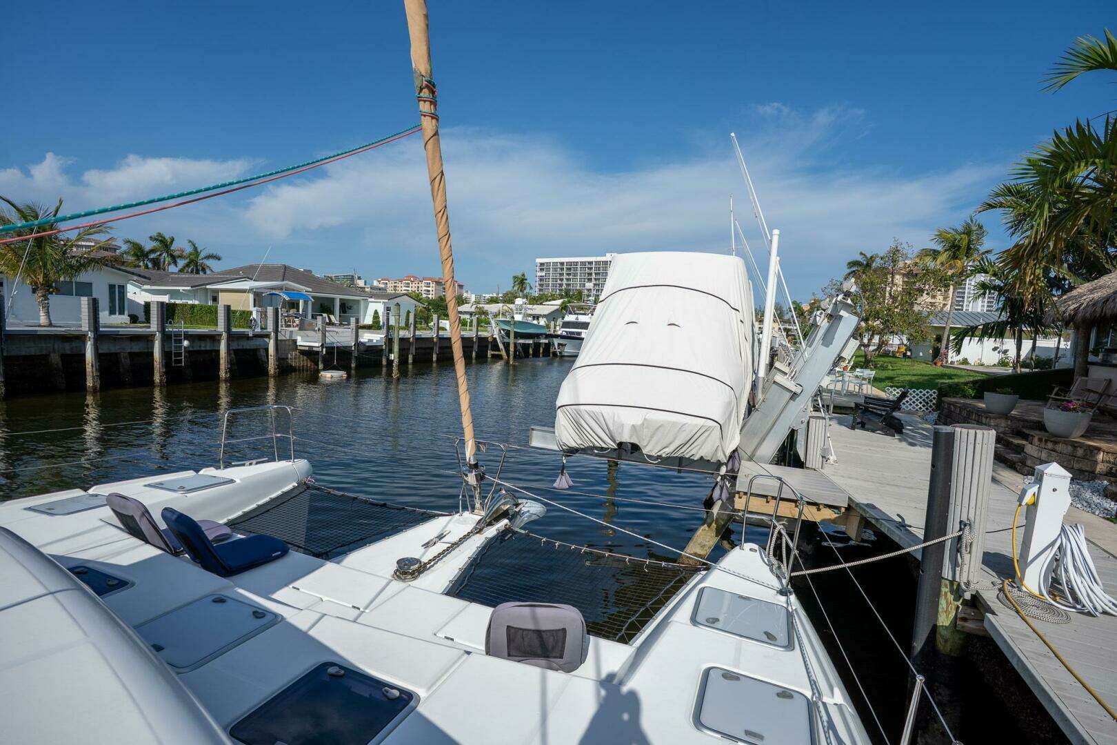 2009 Lagoon — - Image 7