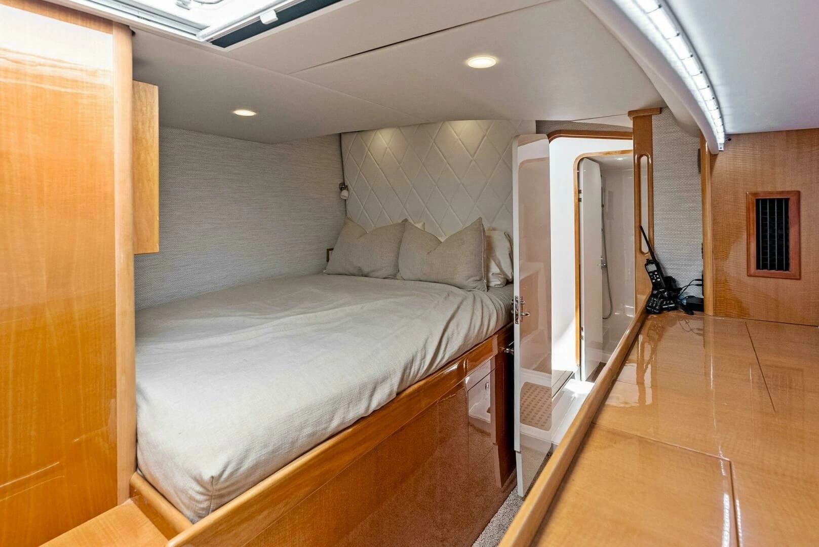 2020 Calcutta 480 Catamaran - Image 25
