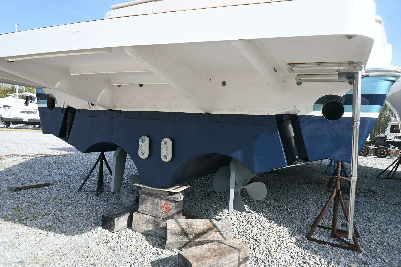 2017 Tiara Yachts 44 Coupe - Image 26