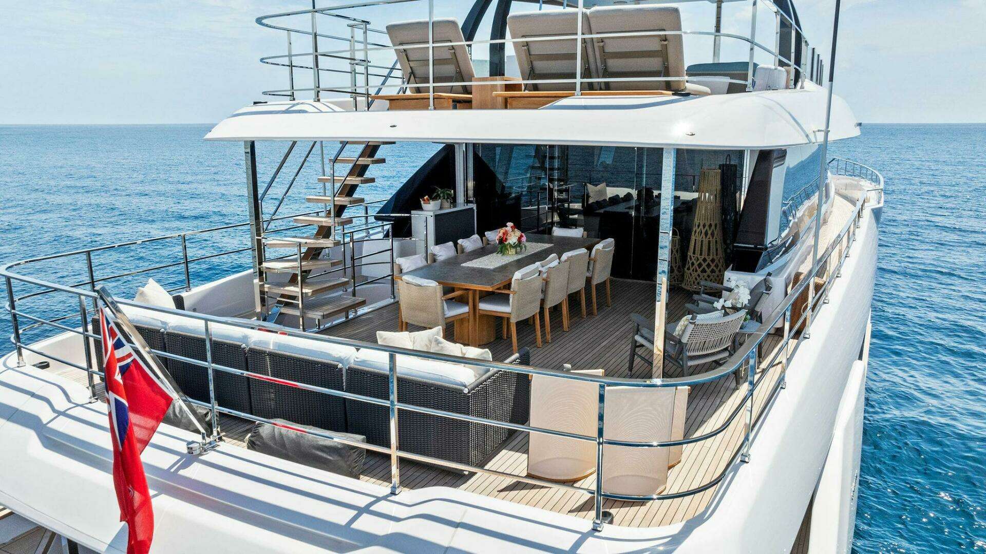 2024 Custom Line Navetta 33 - Image 5