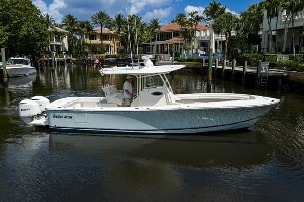 2019 Regulator Center Console - Image 1