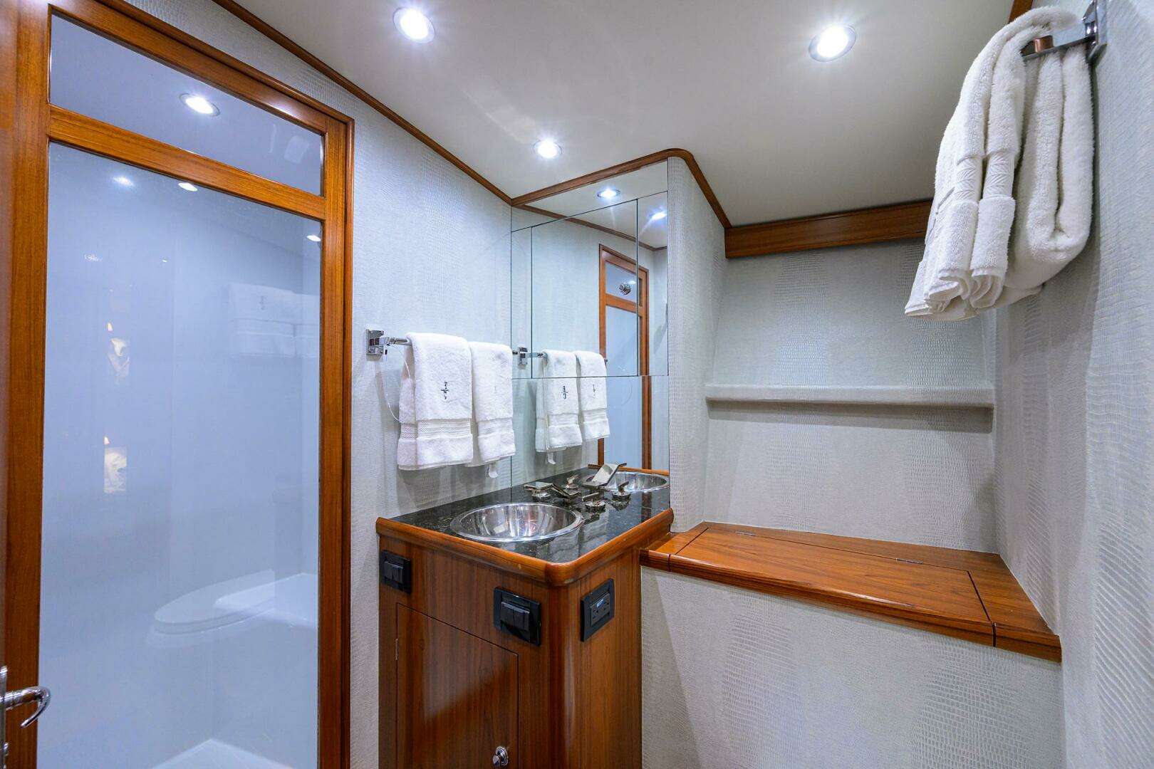 2004 Rybovich 62 Convertible - Image 19