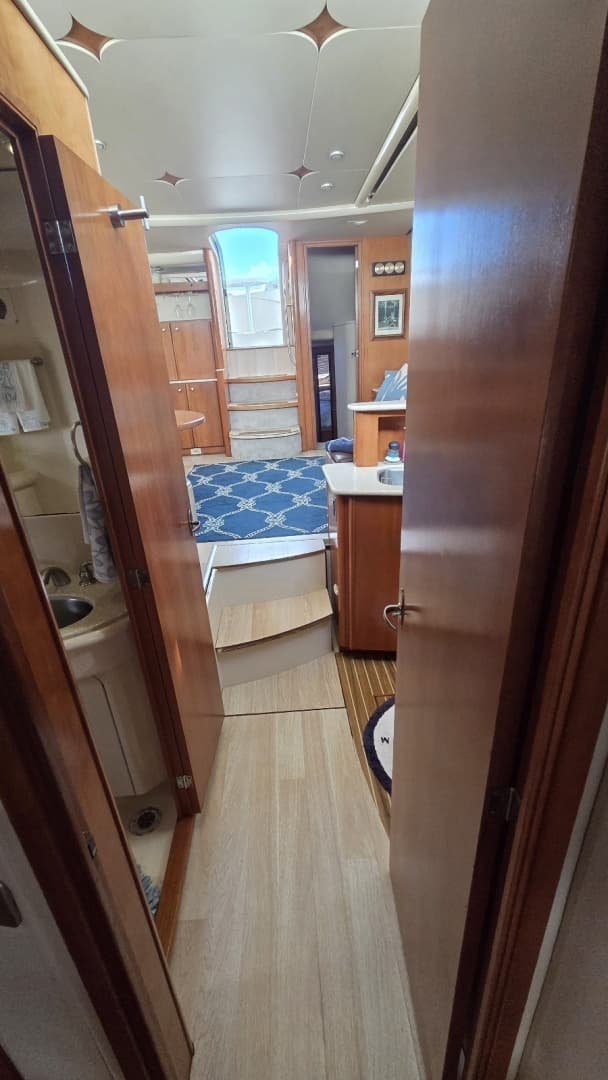 2004 Meridian 459 Aft Cabin Cockpit Motor Yacht - Image 51