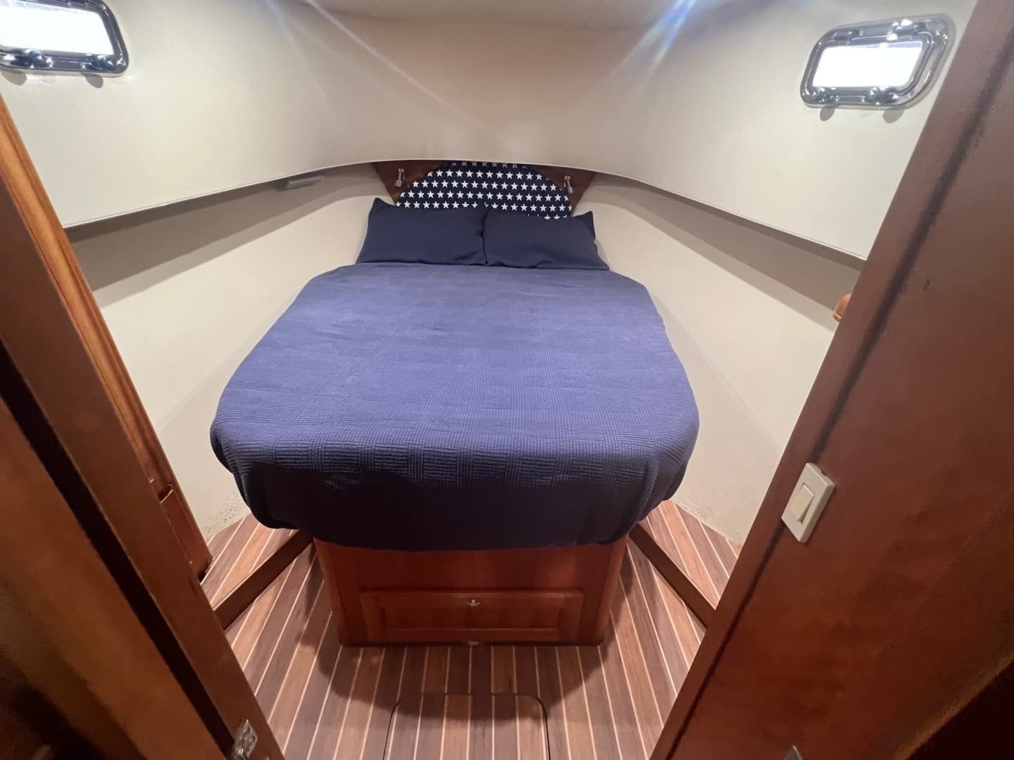 2006 Mainship 34 Trawler - Image 63