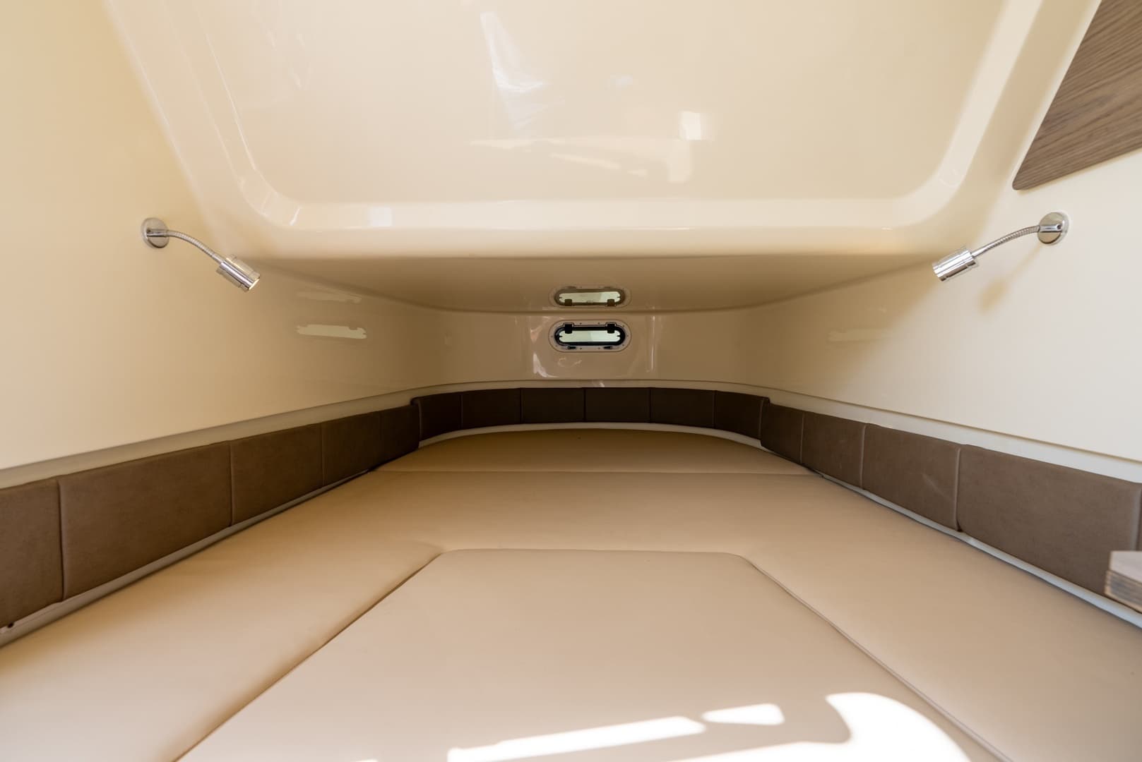 2024 Chris-Craft 30 Catalina - Image 42