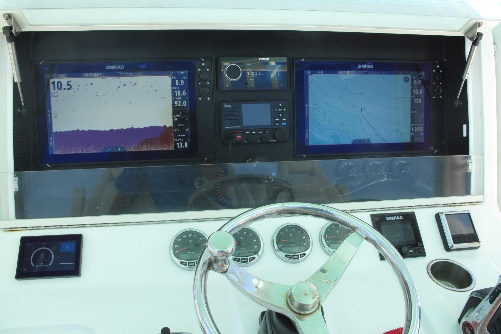 2024 SeaVee 370z dashboard with navigation and control instruments.
