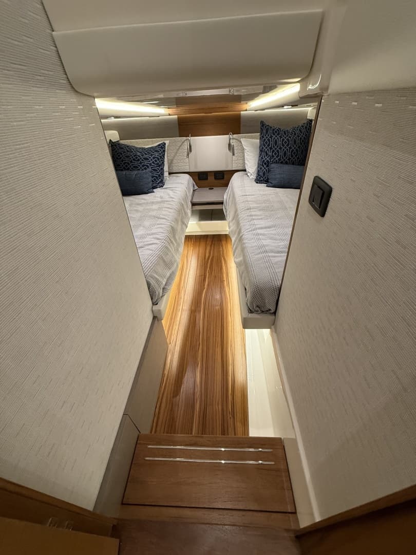 2023 Tiara Yachts 48 LS - Image 21