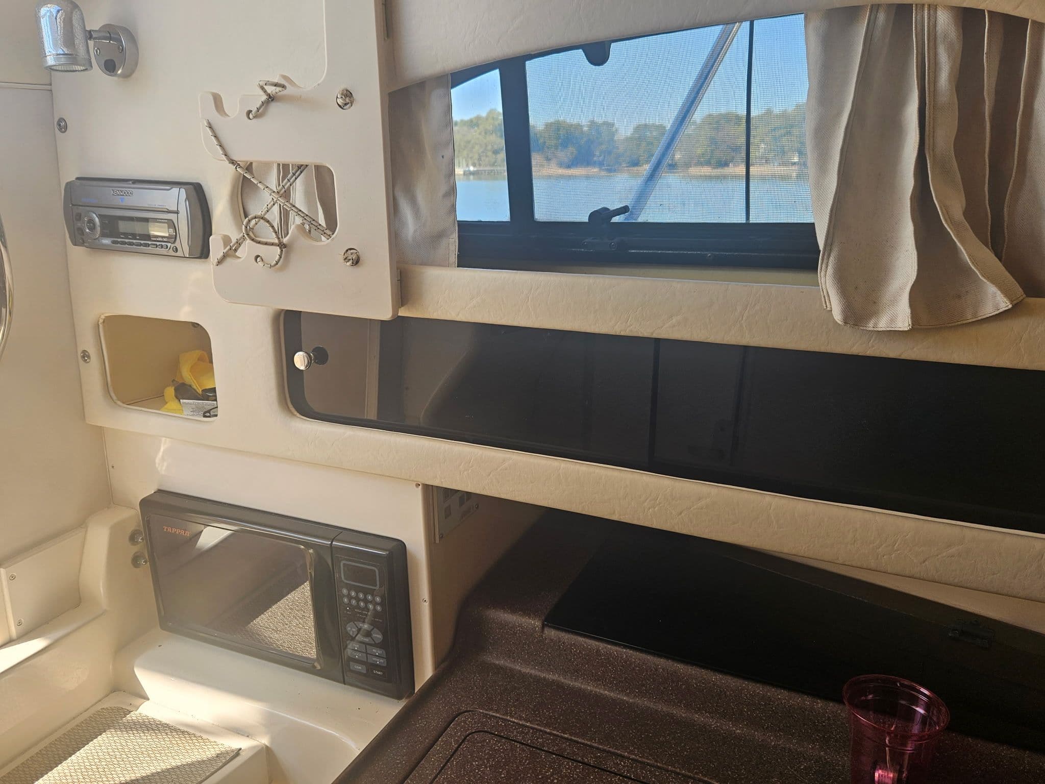 2006 Grady-White Marlin 300 - 13