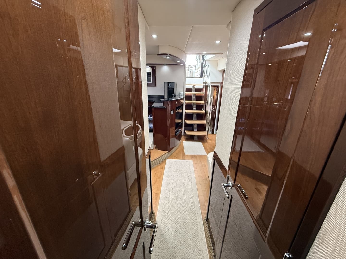 2009 Sea Ray 60 Sundancer - Image 46