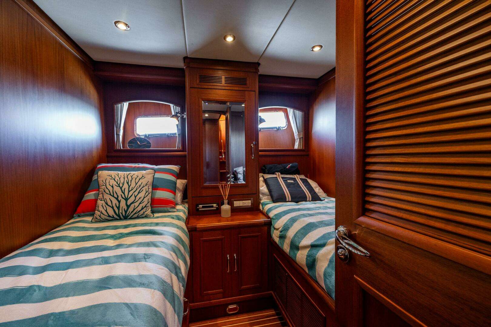 2007 Grand Banks 59 Aleutian Raised Pilothouse - Image 27