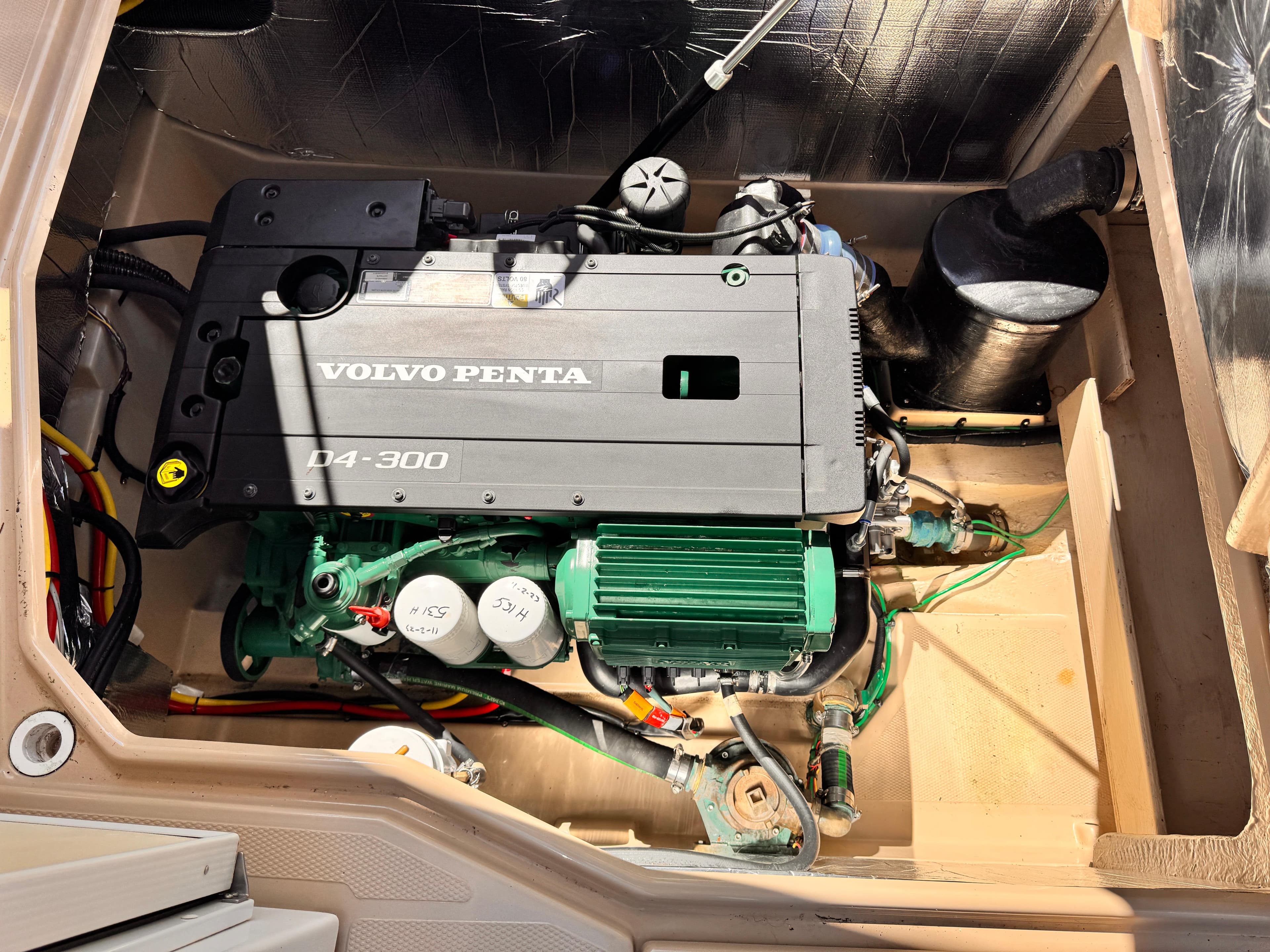 Ranger Tug 31 Engine
