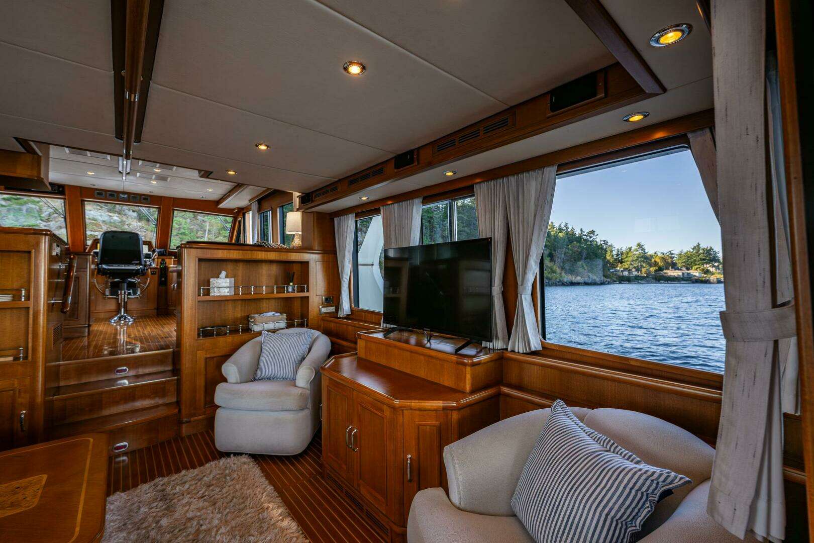 2007 Grand Banks 59 Aleutian Raised Pilothouse - Image 8