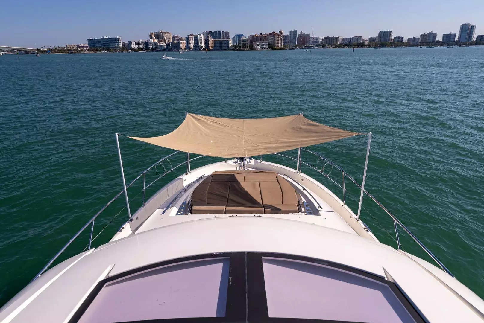 2016 Prestige 550 S - Image 8