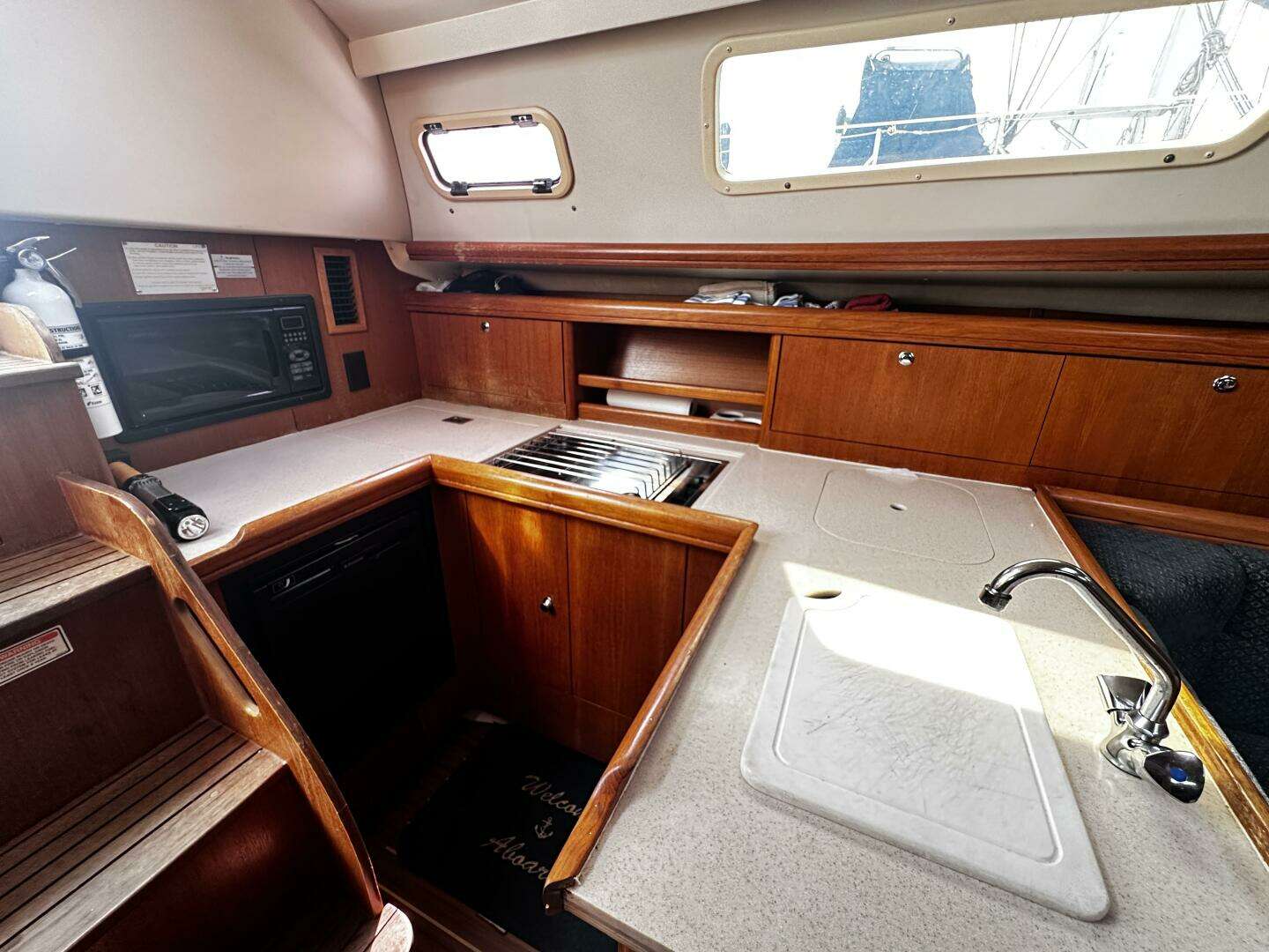 2004 Hunter — - Image 28