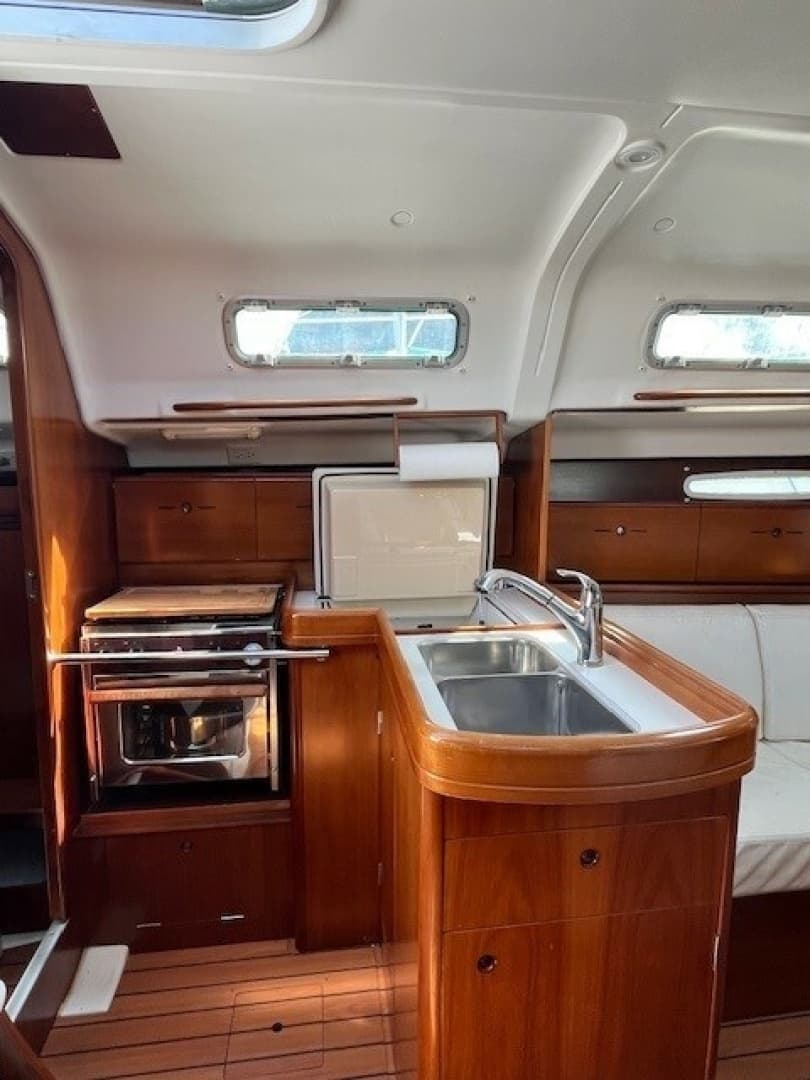 2005 Beneteau First 36.7 - Image 25