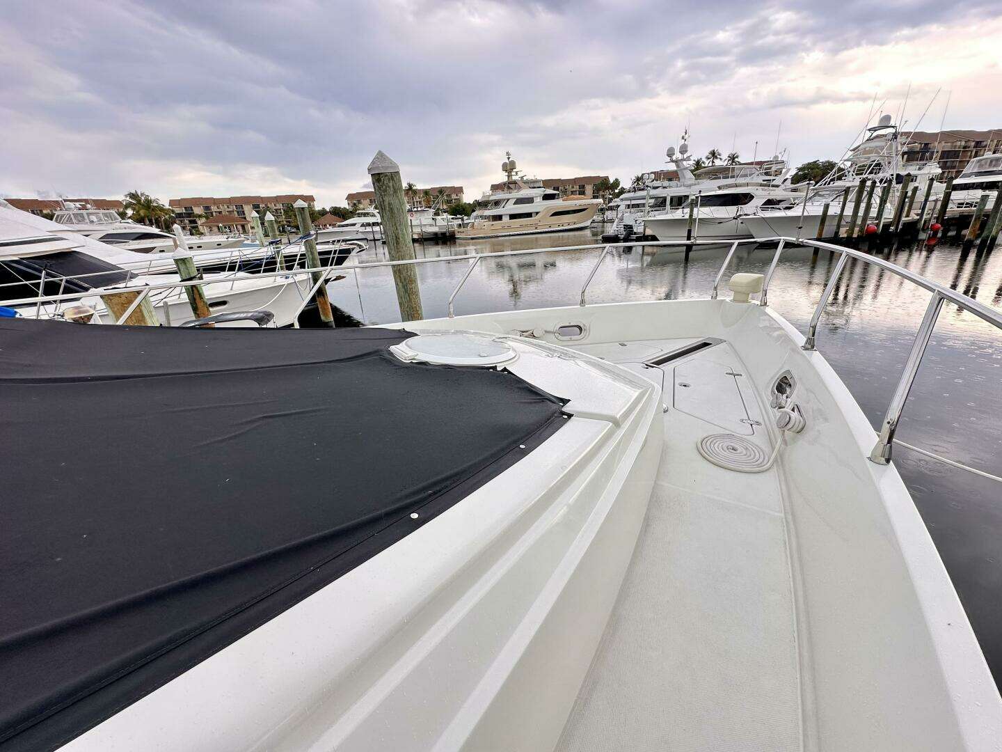 2006 Marquis 59 - Image 26