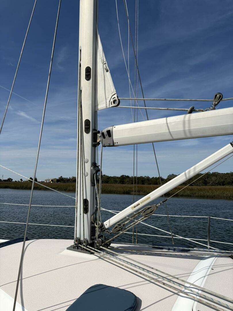 2010 Catalina 309 - Image 7
