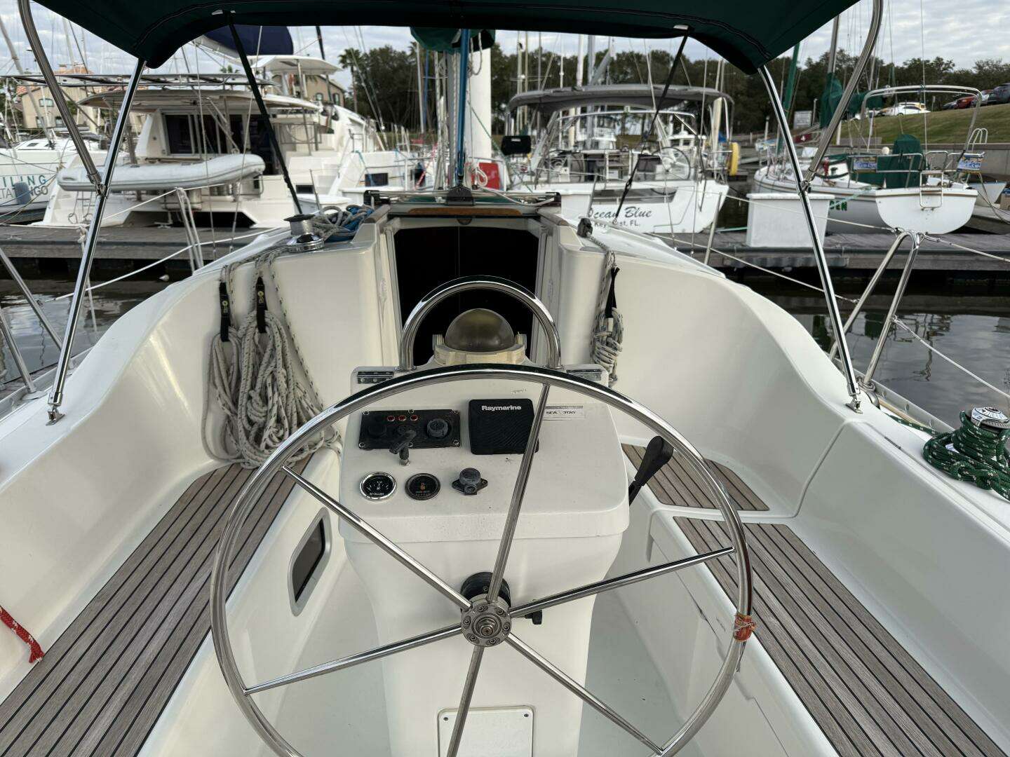 1998 Beneteau — - Image 6