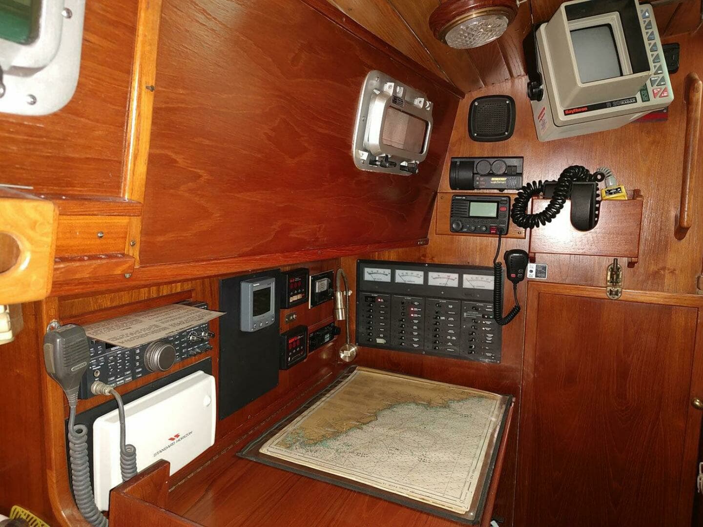 1988 Brewer STEEL HULL Kaiulani - Image 14