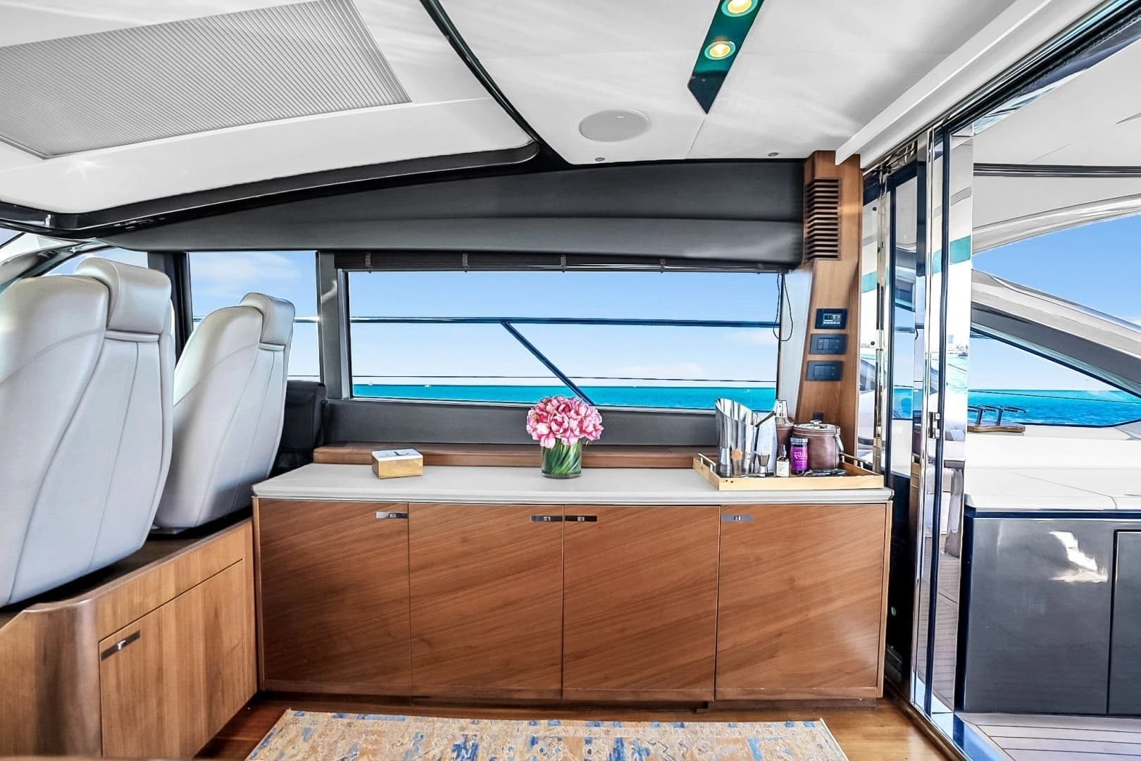 2016 Princess V58 - Image 6