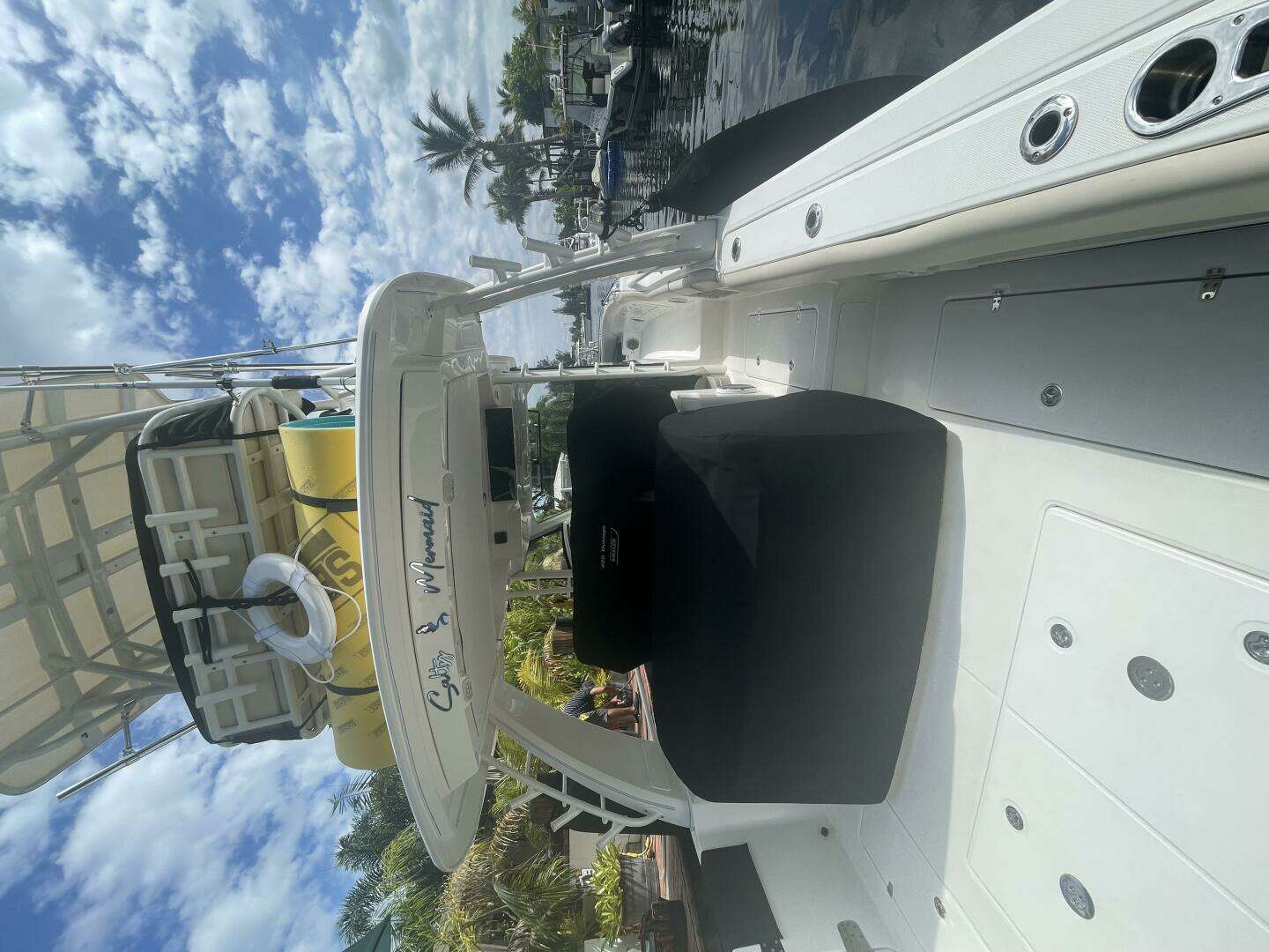 2016 Boston Whaler — - Image 145