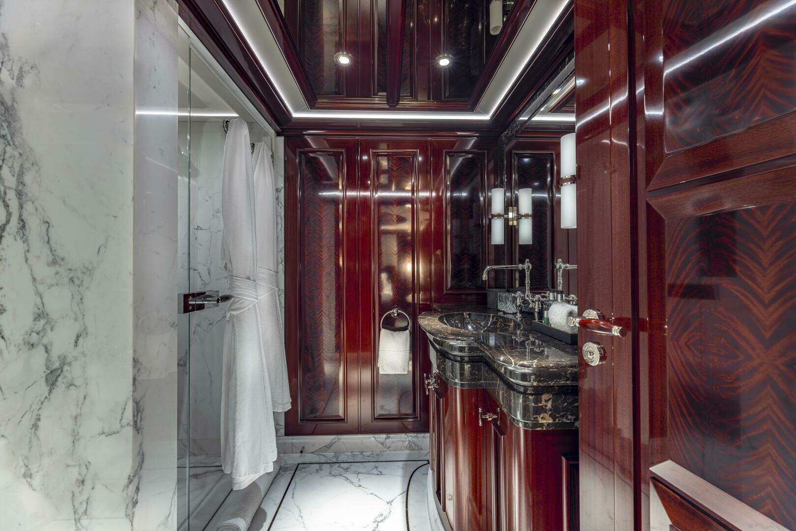 2014 Feadship 60 Meter Motor Yacht - Image 41