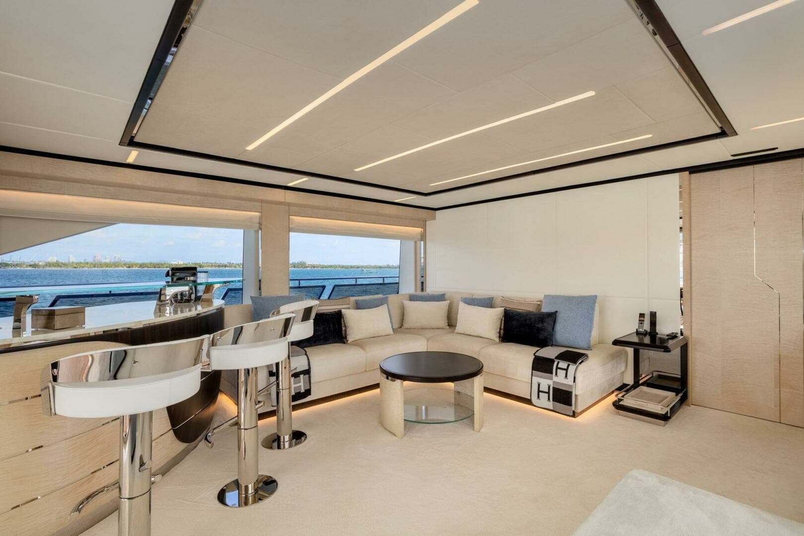 2022 Majesty Yachts 120 - Image 34