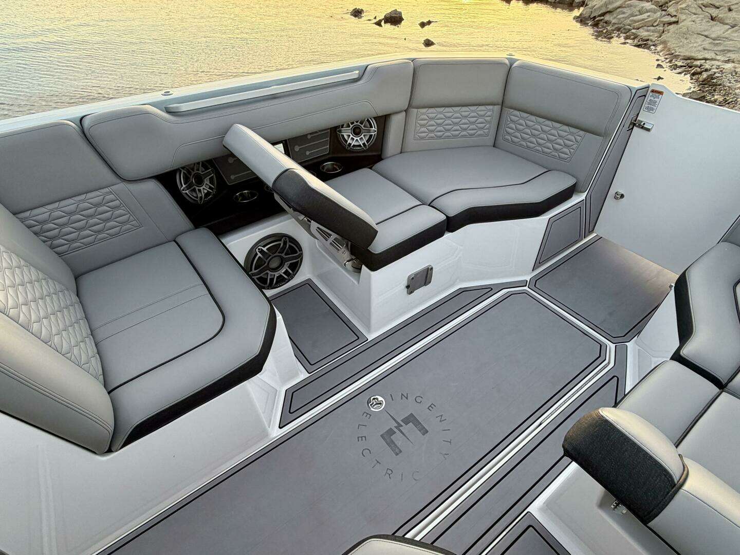 2023 Correct Craft Ingenity 23EL2 Electric Boat - Image 53