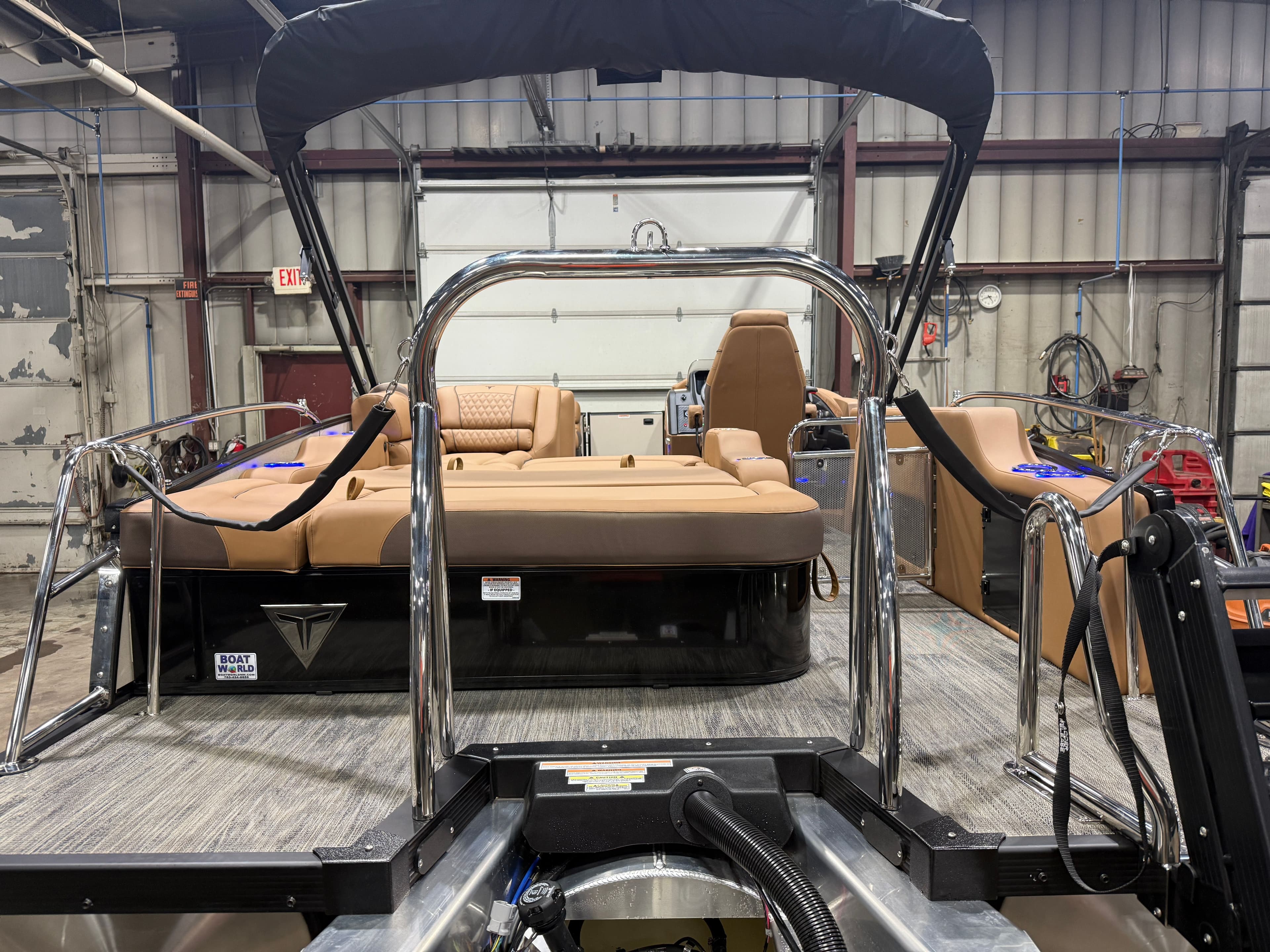 2026 Tahoe Cascade 2385 Swingback (VRB) Tritoon & Honda 4-Stroke EFI - 51