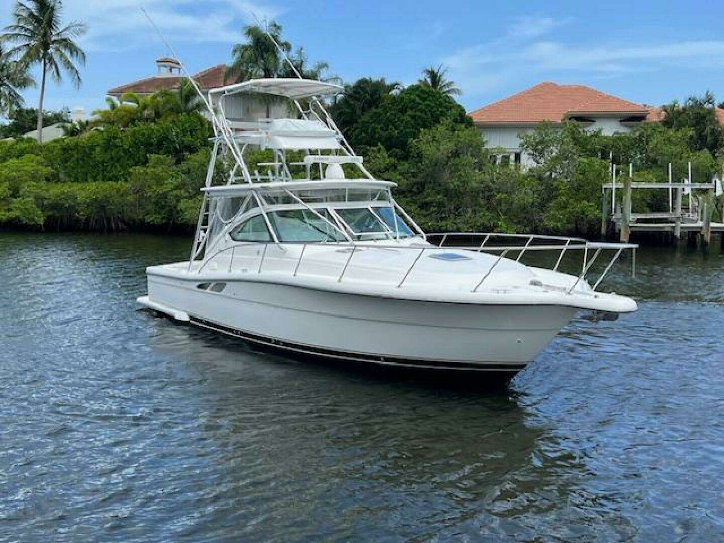 2003 Tiara Yachts 3800 Open - Image 9