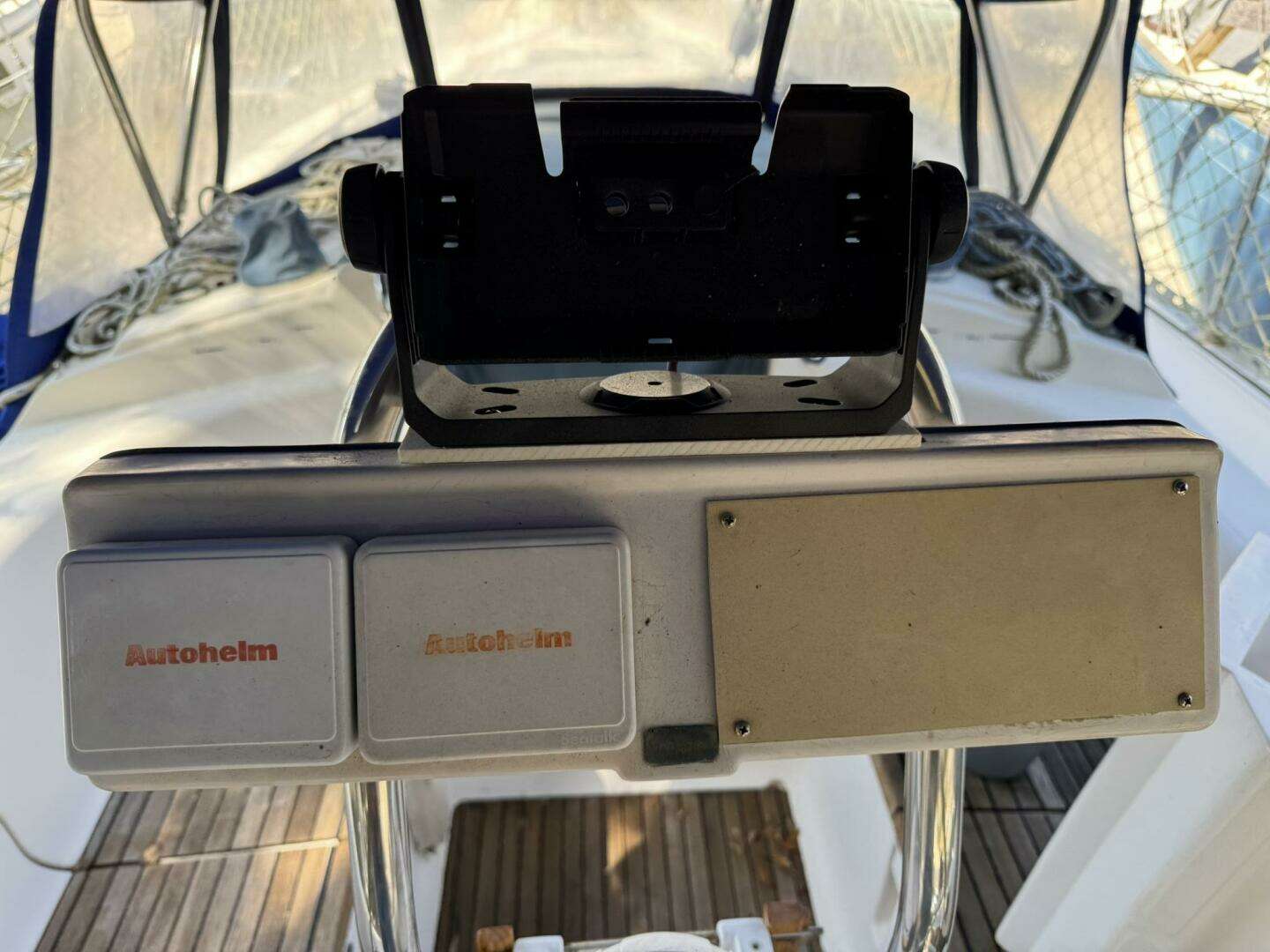 1998 Dufour 35 Classic - Image 25