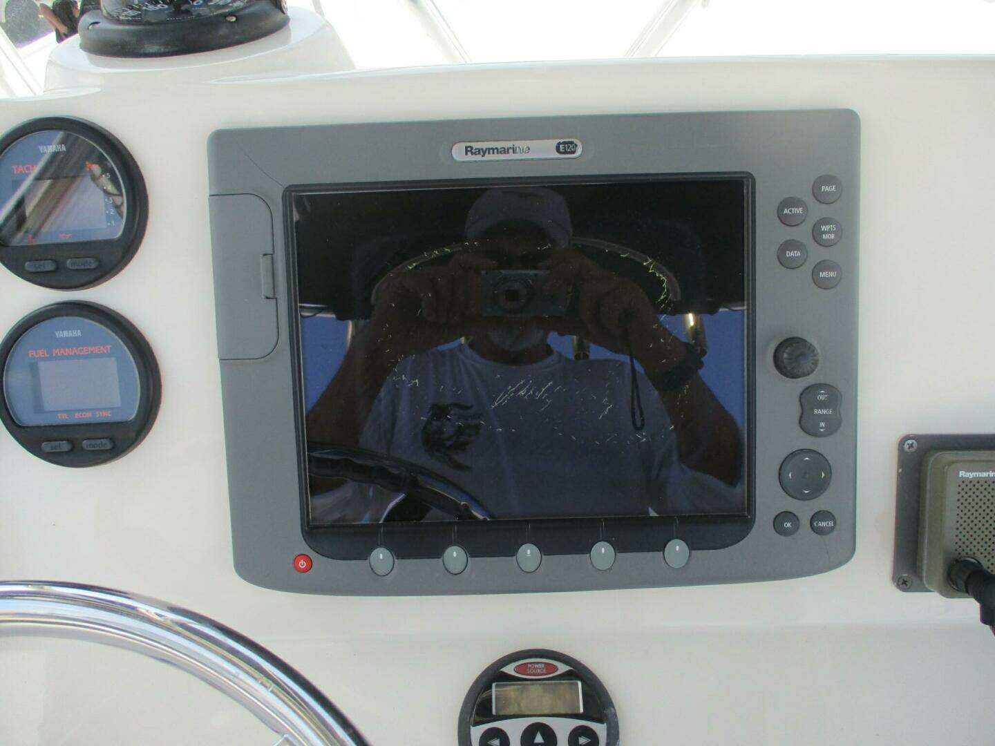 2006 Pursuit — - Image 27