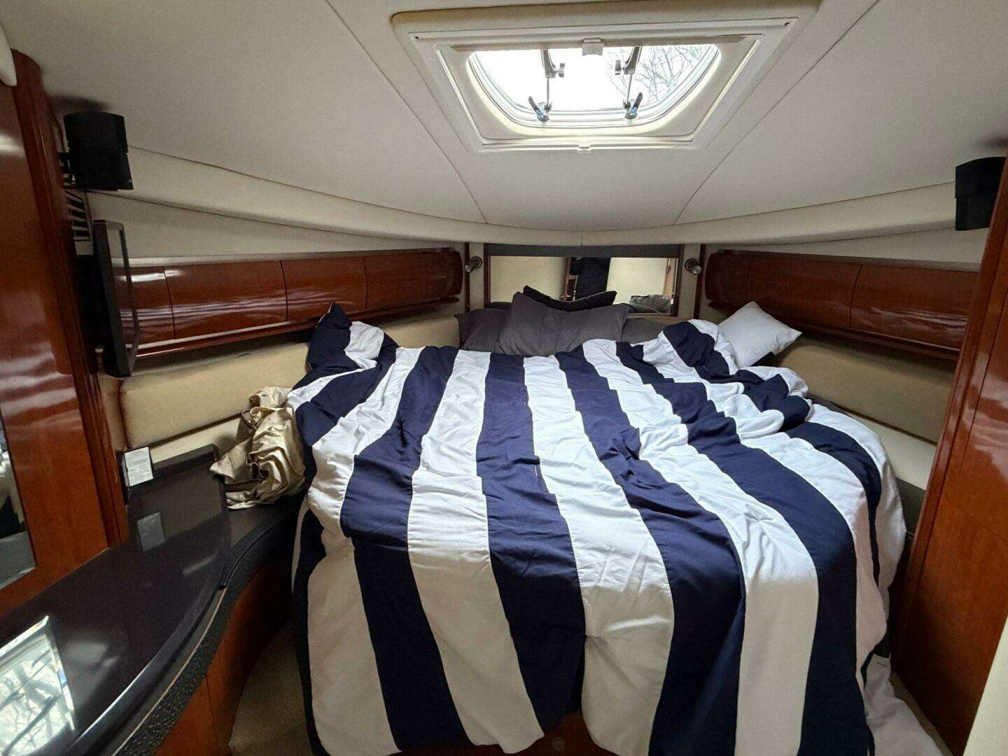 2004 Sea Ray 500 Sundancer - Image 35