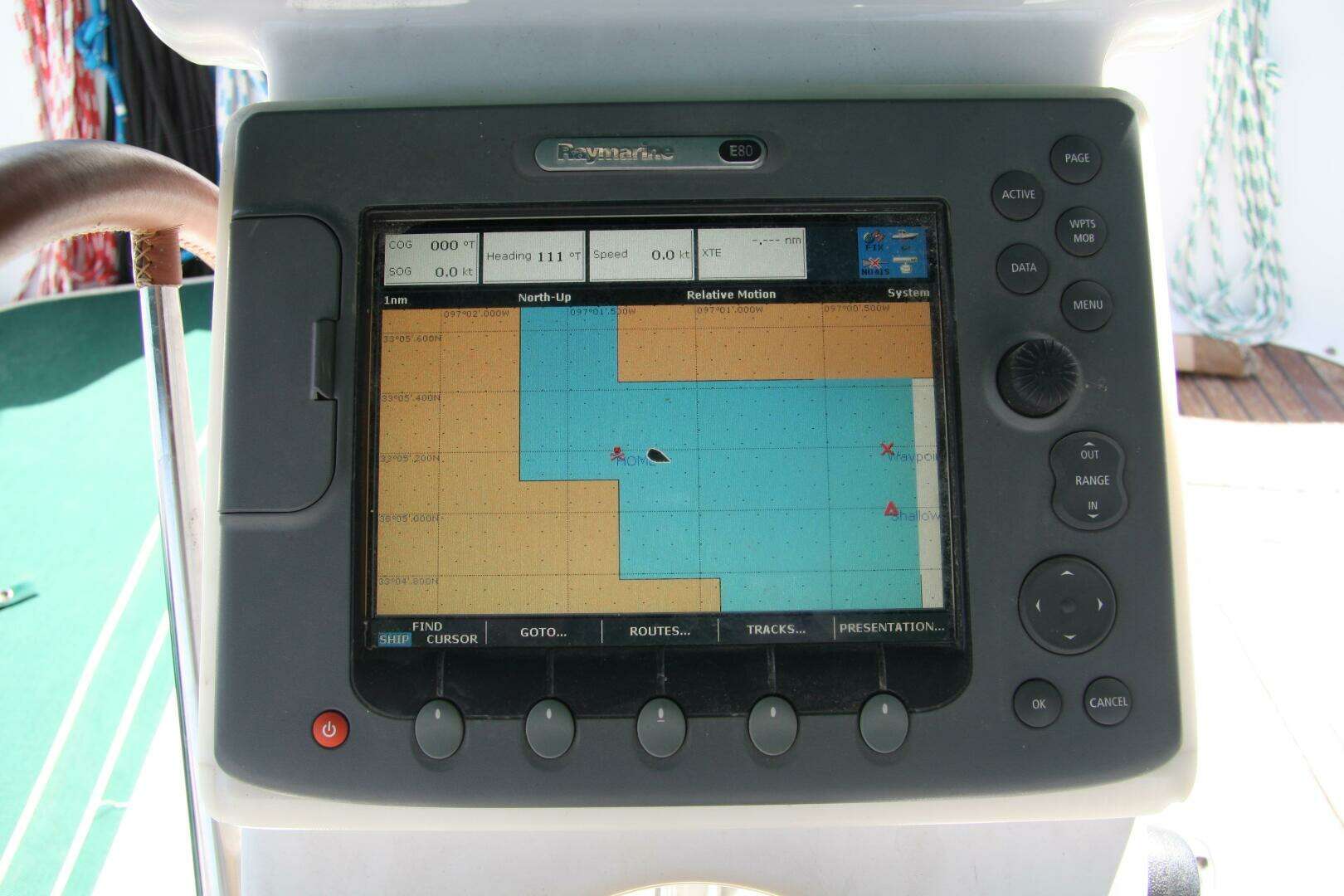 2006 Beneteau — - Image 15