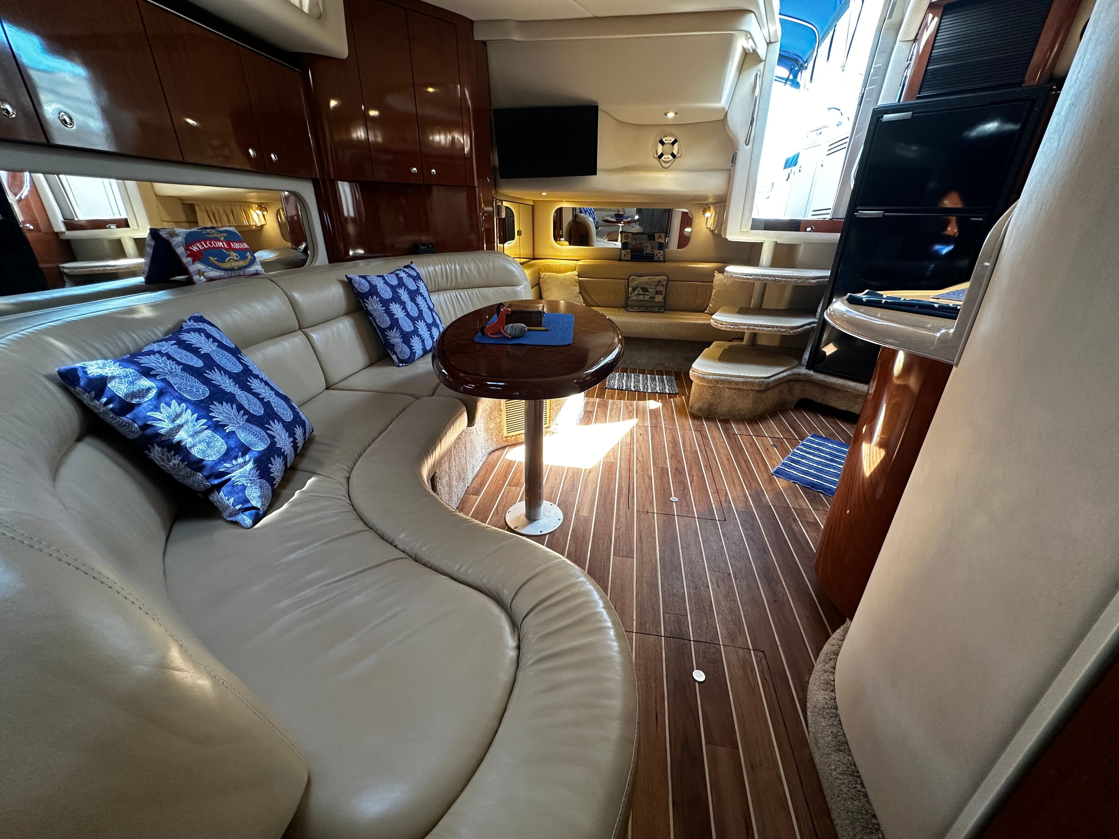 2003 Sea Ray 380 Sundancer - 38