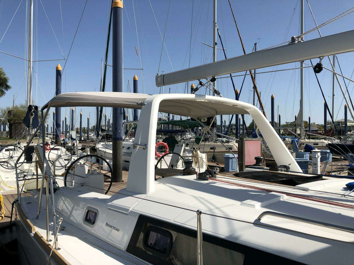2017 Beneteau Oceanis 38 Weekender - Image 4