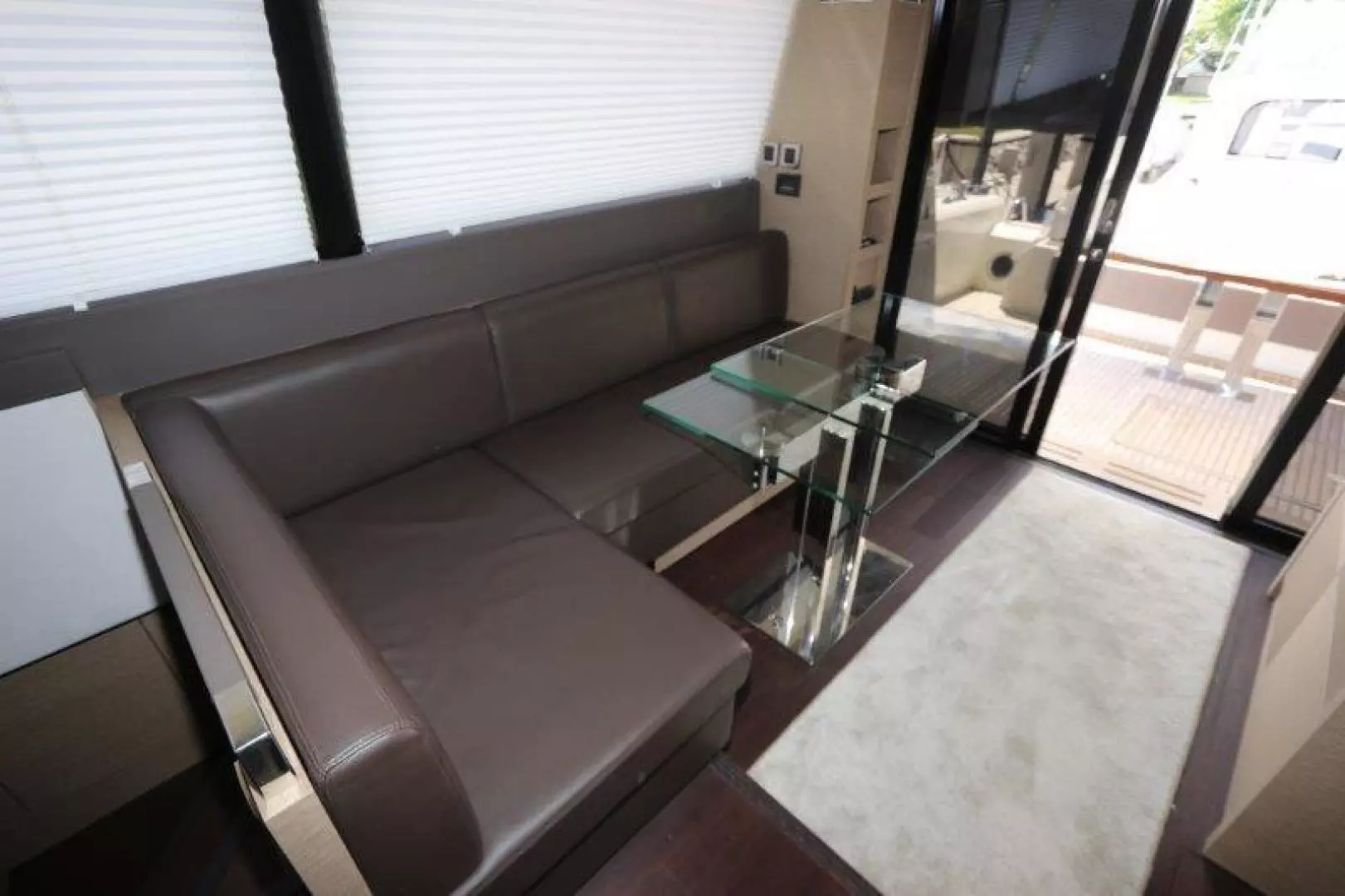 2017 Prestige Motoryacht - Image 10