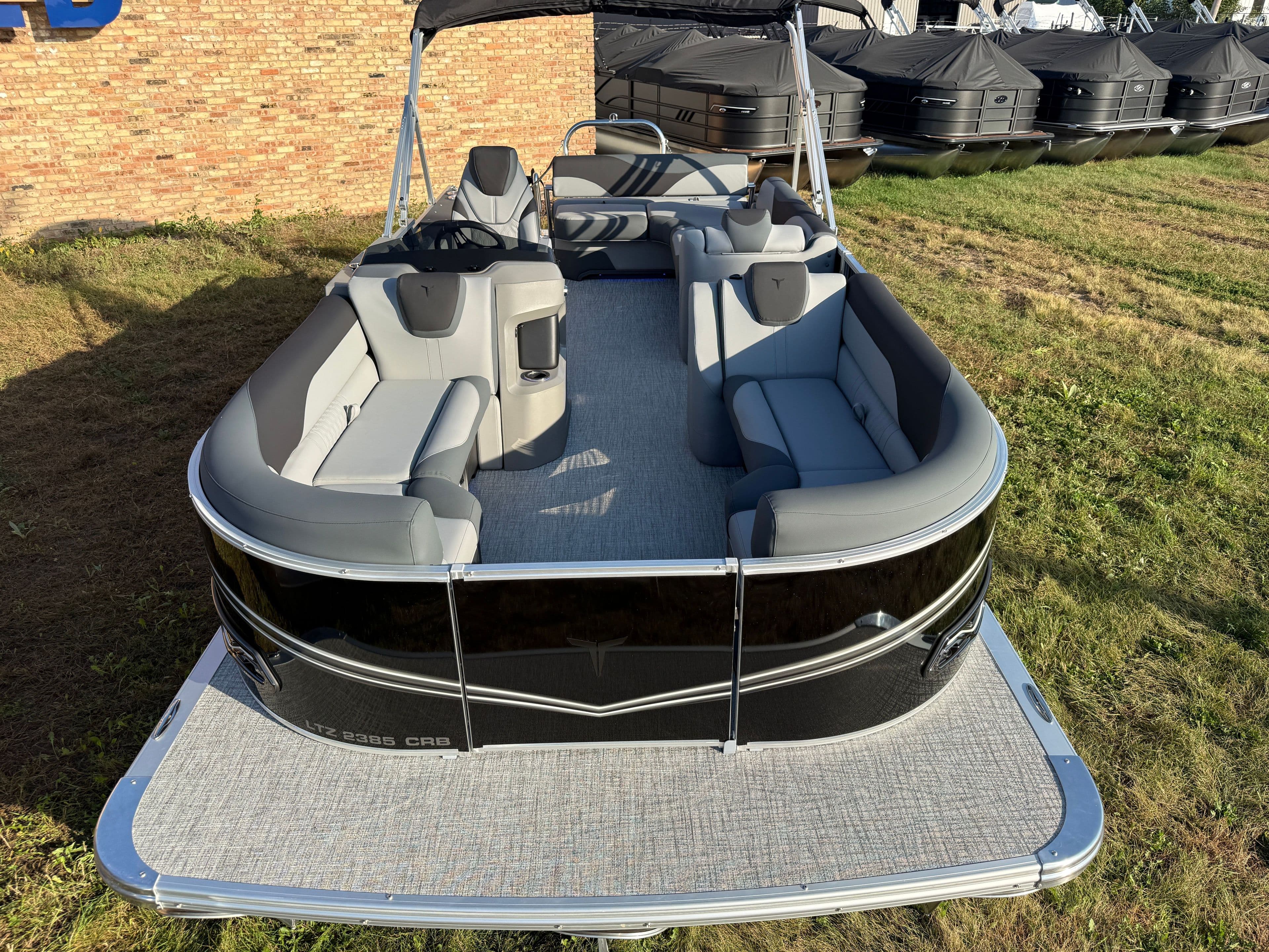 2026 Tahoe LTZ 2385 (CRB) Cruise Rear Bench Tritoon & Honda 4-Stroke EFI - 6