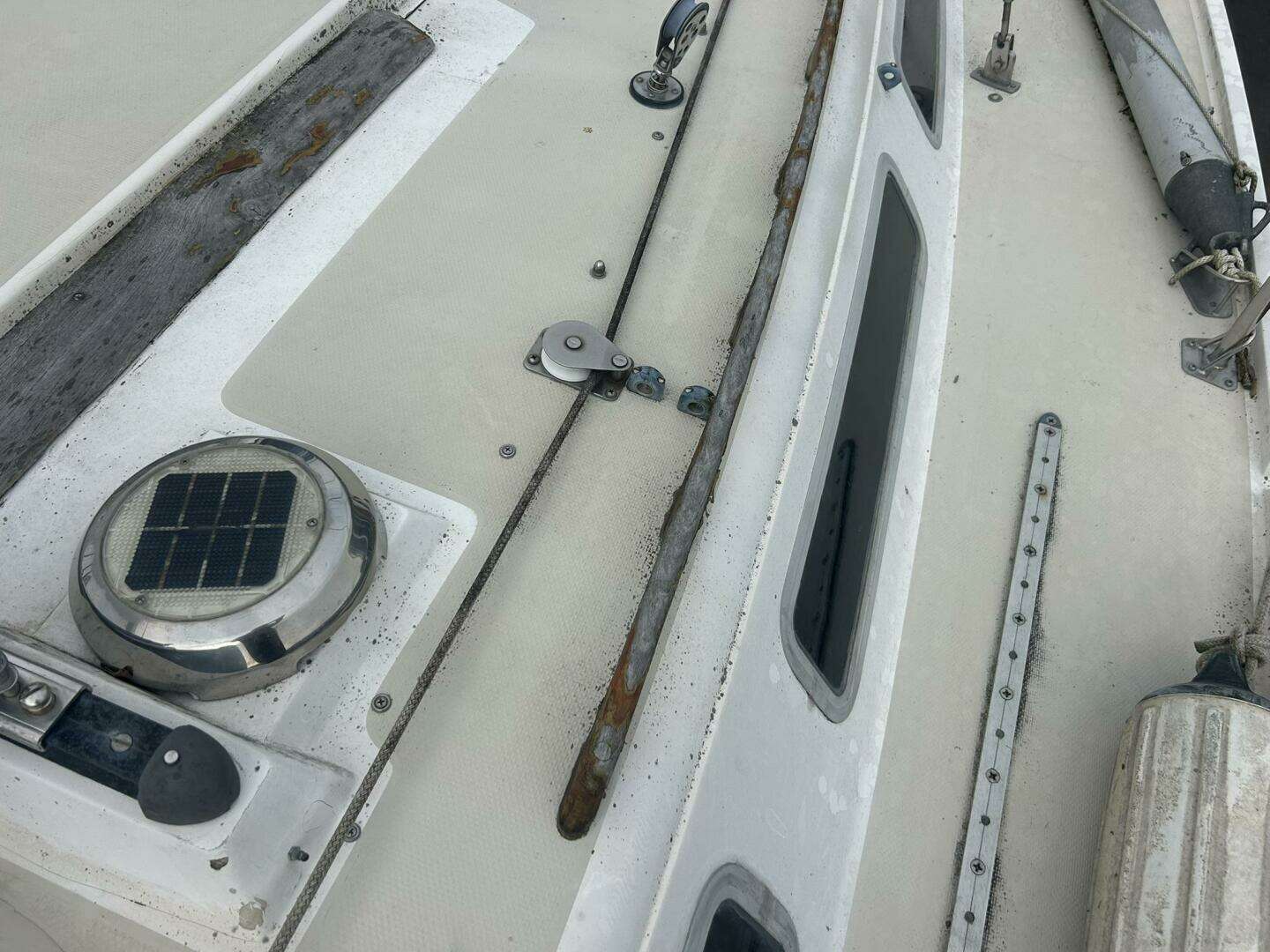 1985 Catalina 36 Tall Rig - Image 11