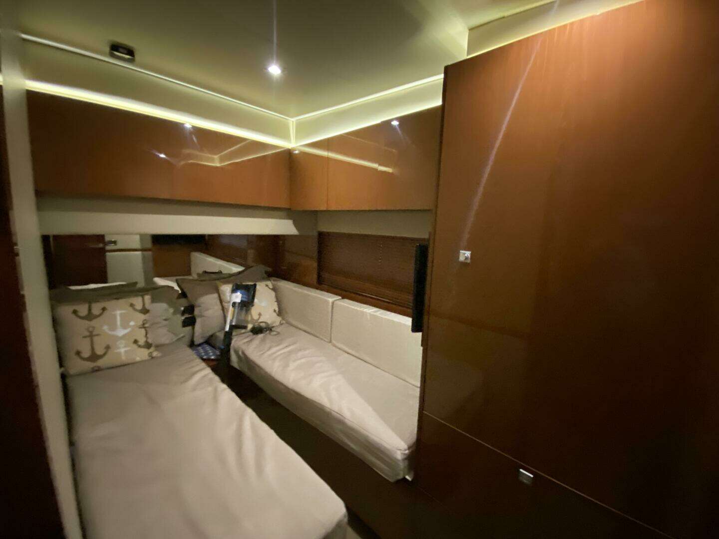 2016 Sea Ray 510 FLY - Image 24