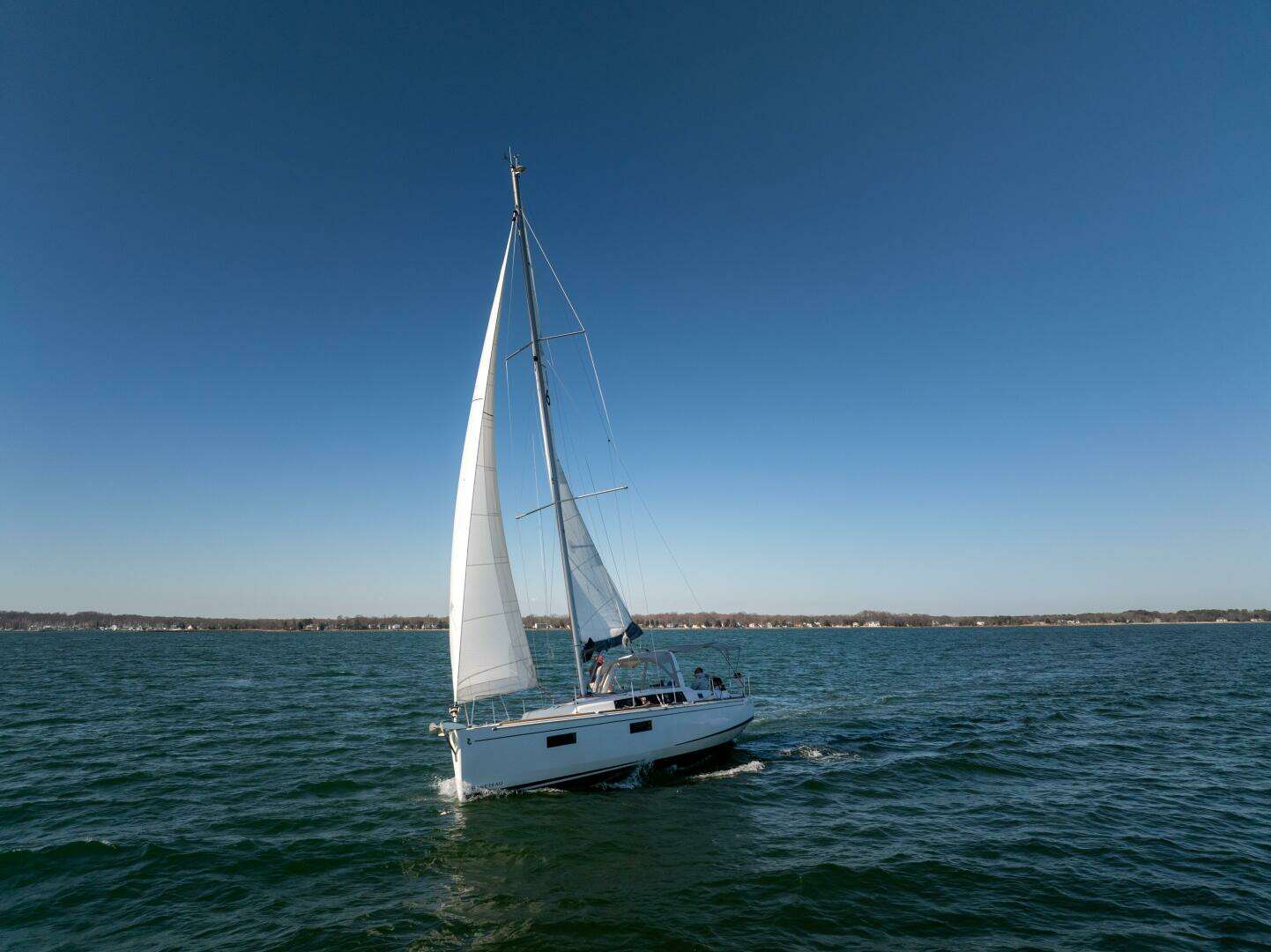 2019 Beneteau Oceanis 38.1 - Image 12