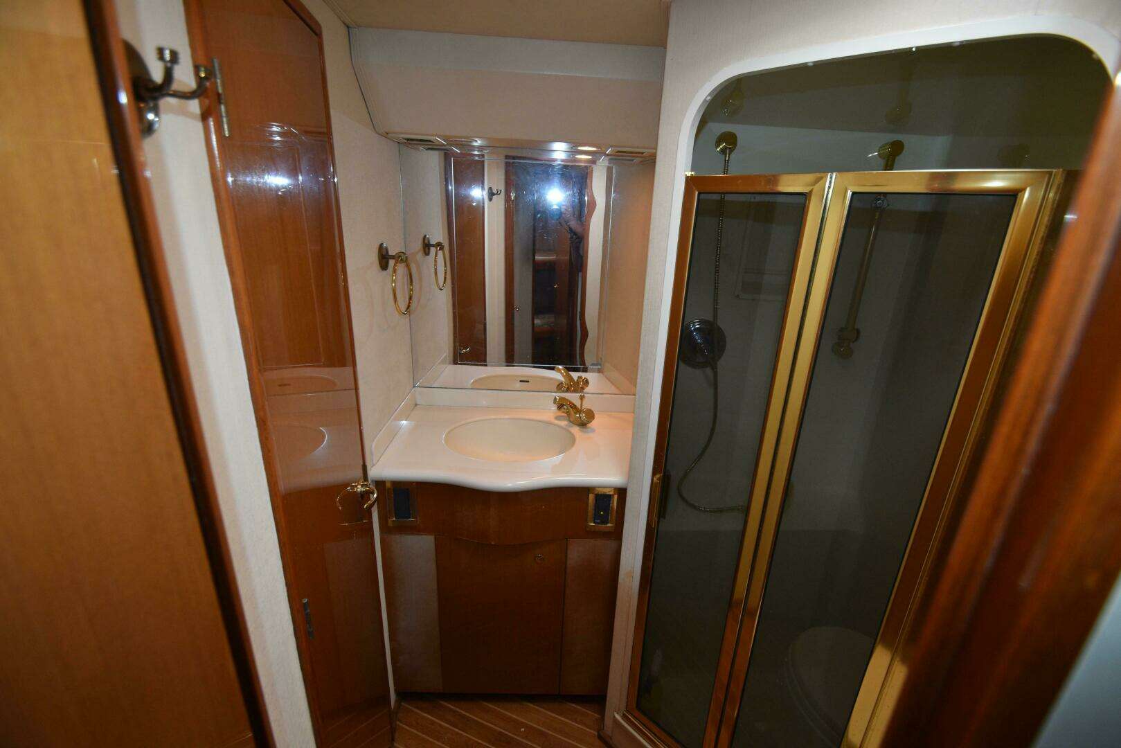 2003 Viking 45 Express - Image 39