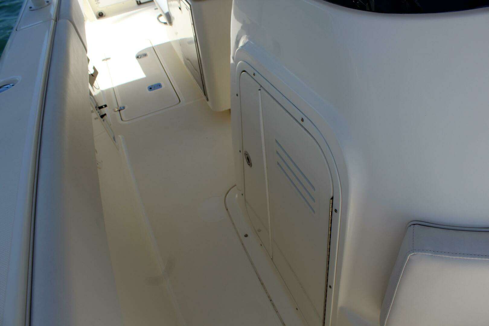 2008 Pursuit 3100 Sport - Image 27