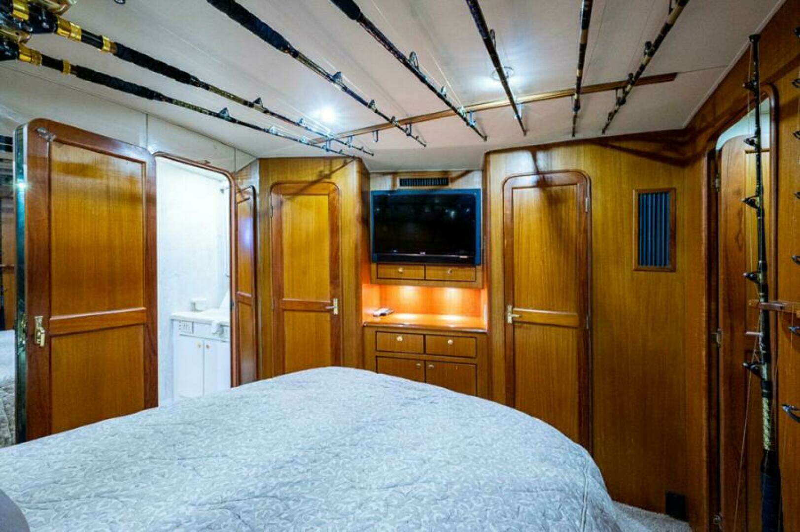 1999 Ocean Yachts 60 Convertible - Image 42