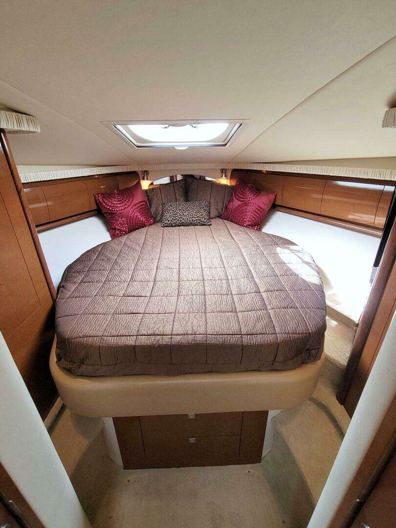 2009 Sea Ray 44 Sundancer - Image 44
